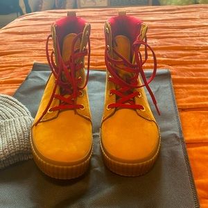 ✨TIMBERLAND BUFFALO CHECK SNEAKER BOOTS✨ with FREE Grey beanie hat!